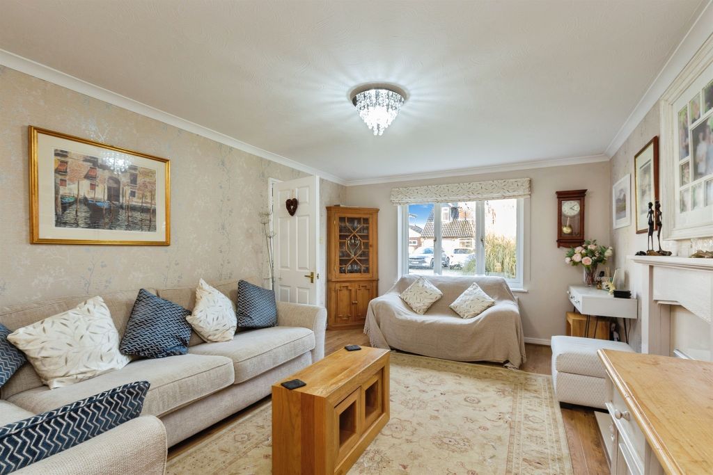 Property photo 2 of 31