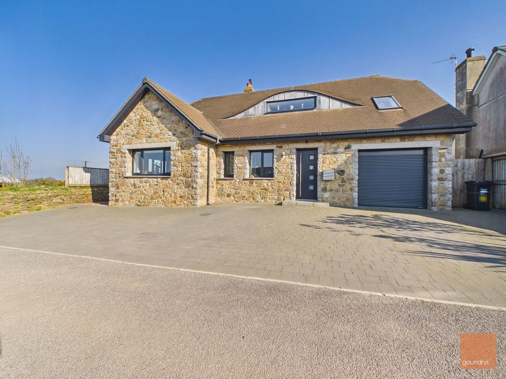 Property photo 1 of 31