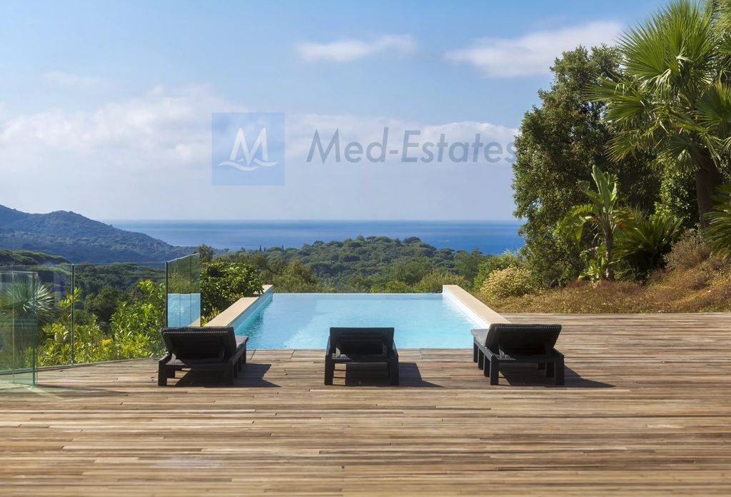 Property photo 1 of 1 Contemporary Sea-View Villa In La Croix-Valmer