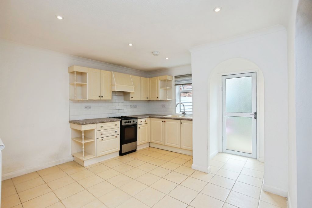 Property photo 3 of 14 Pbox-Img.Jpg