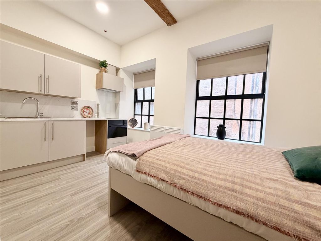 Property photo 3 of 11 Image00028.Jpeg