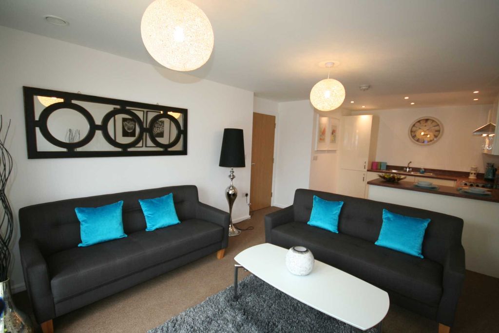 Property photo 1 of 5