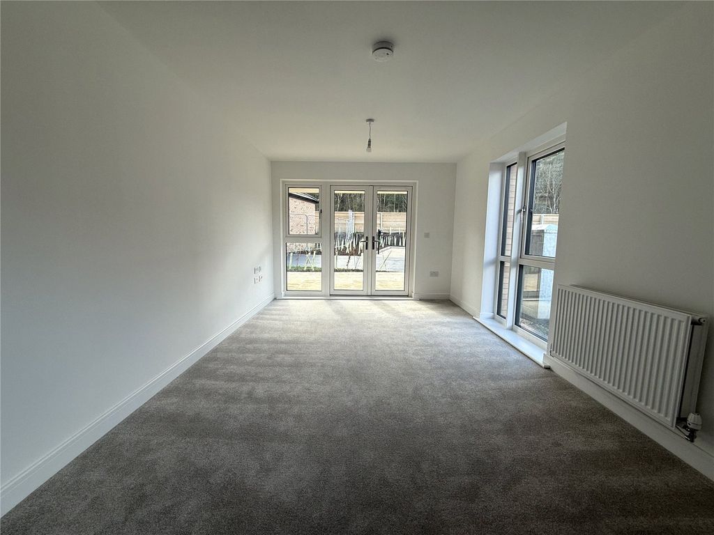 Property photo 3 of 6 Picture No. 07