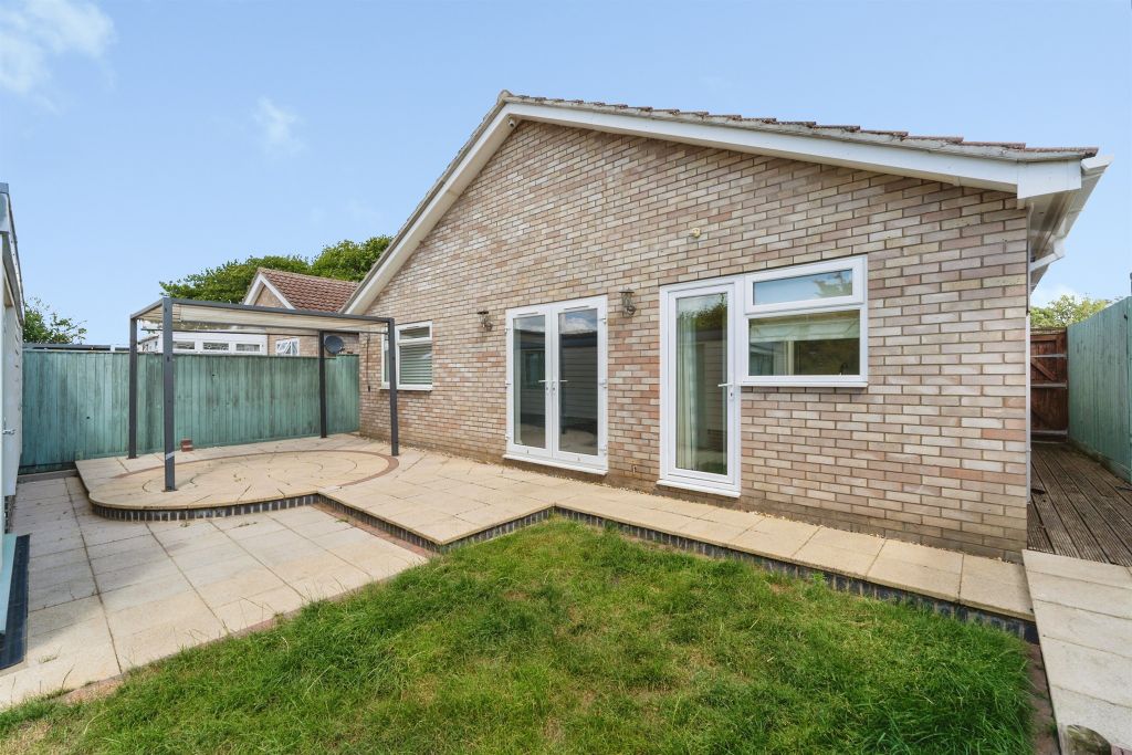 Property photo 2 of 20