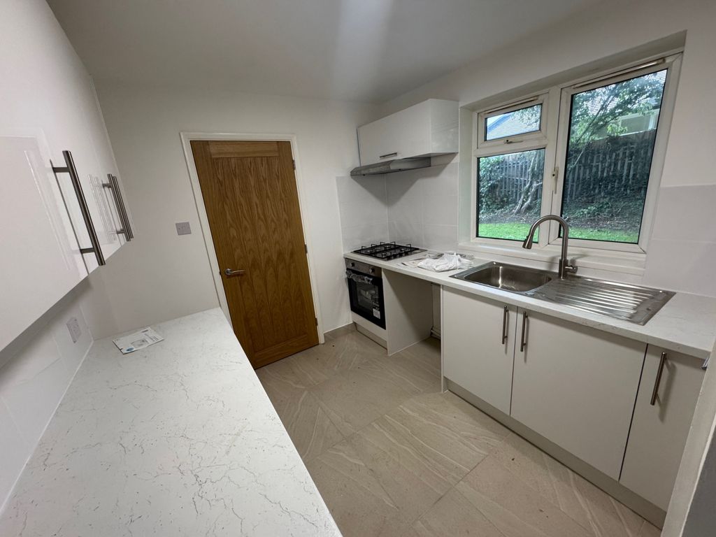 Property photo 3 of 9 Gallery