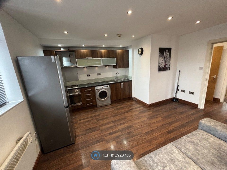Property photo 2 of 12
