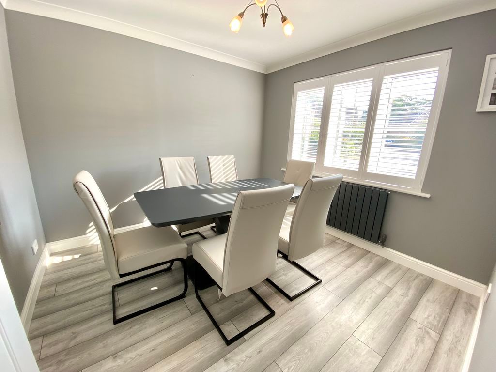Property photo 3 of 28 Dining Room