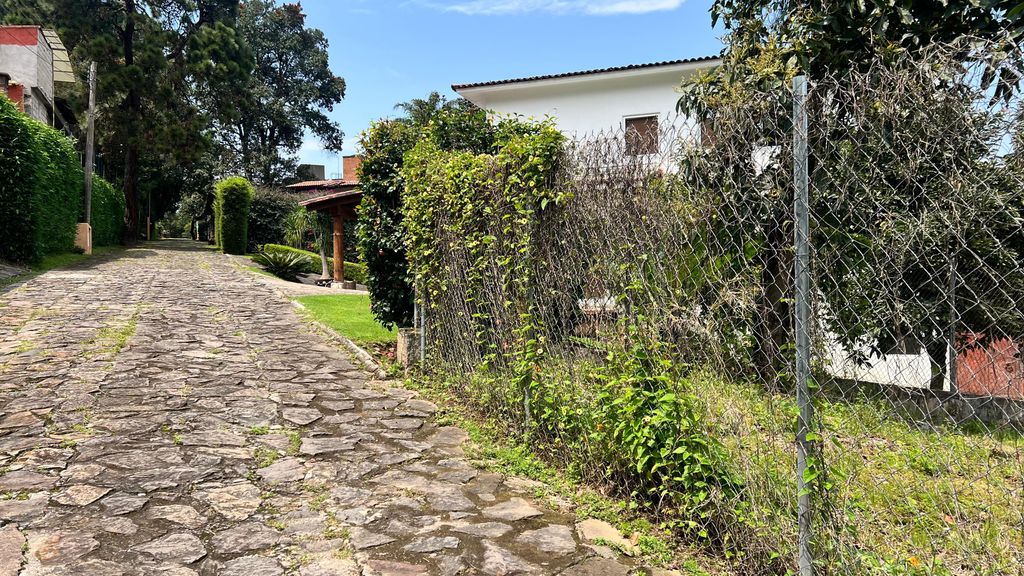 Property photo 3 of 13