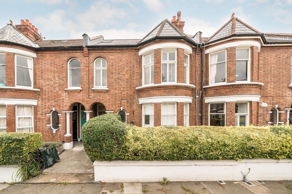 Property photo 1 of 9