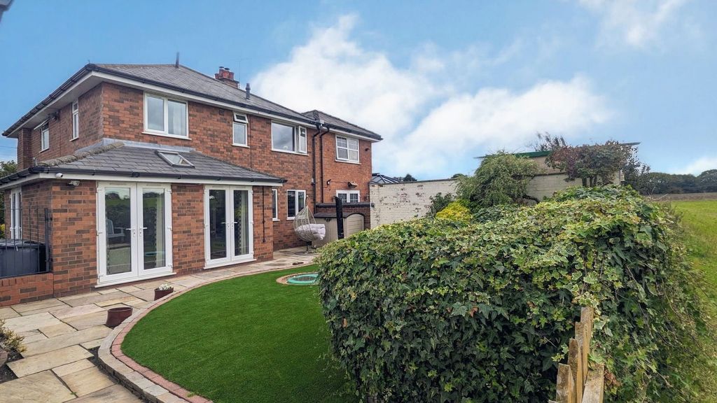 Property photo 1 of 37