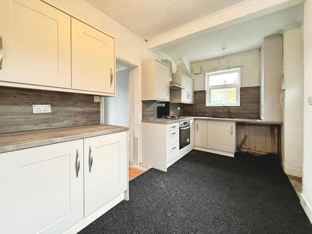 Property photo 2 of 16 Pbox-Img.Jpg