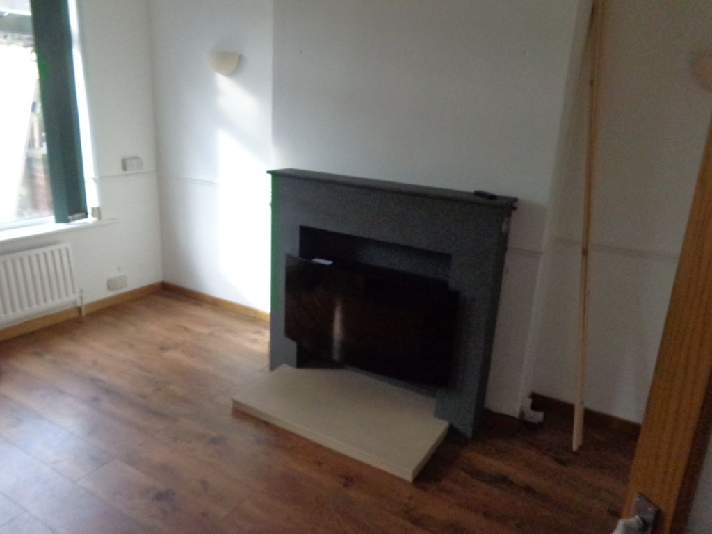 Property photo 3 of 10 Fire Place