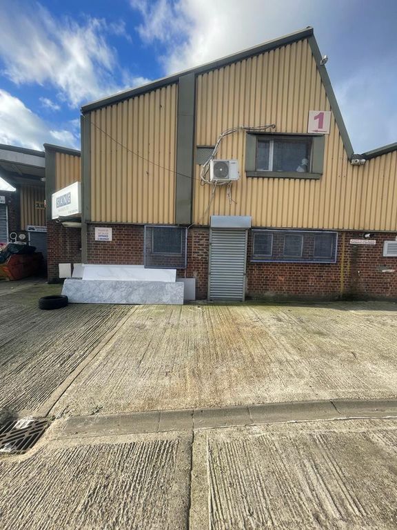 Property photo 1 of 15