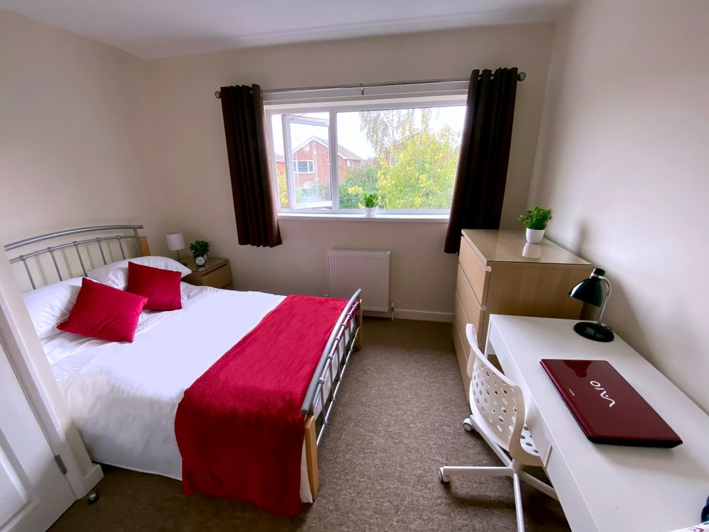 Property photo 3 of 22 Kirfield_Drive_Bedroom_5_001