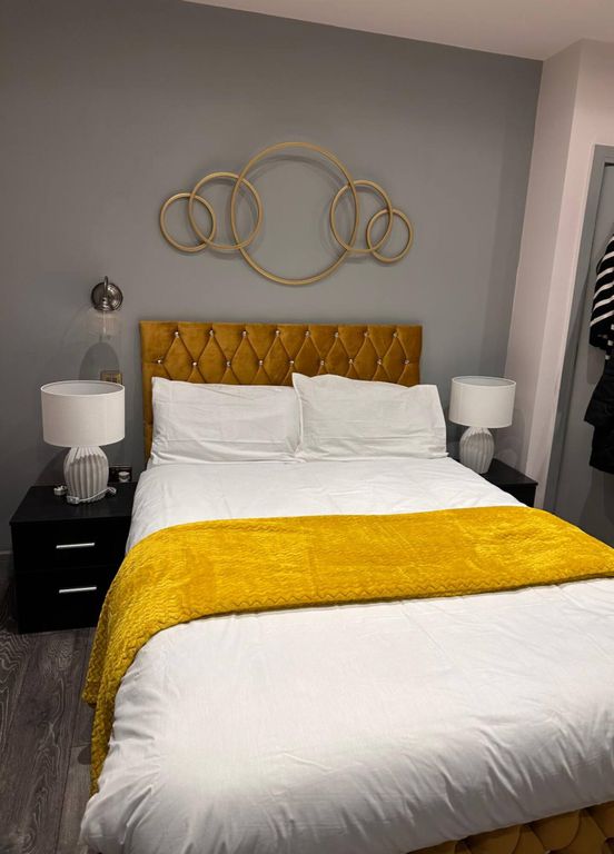 Property photo 2 of 24