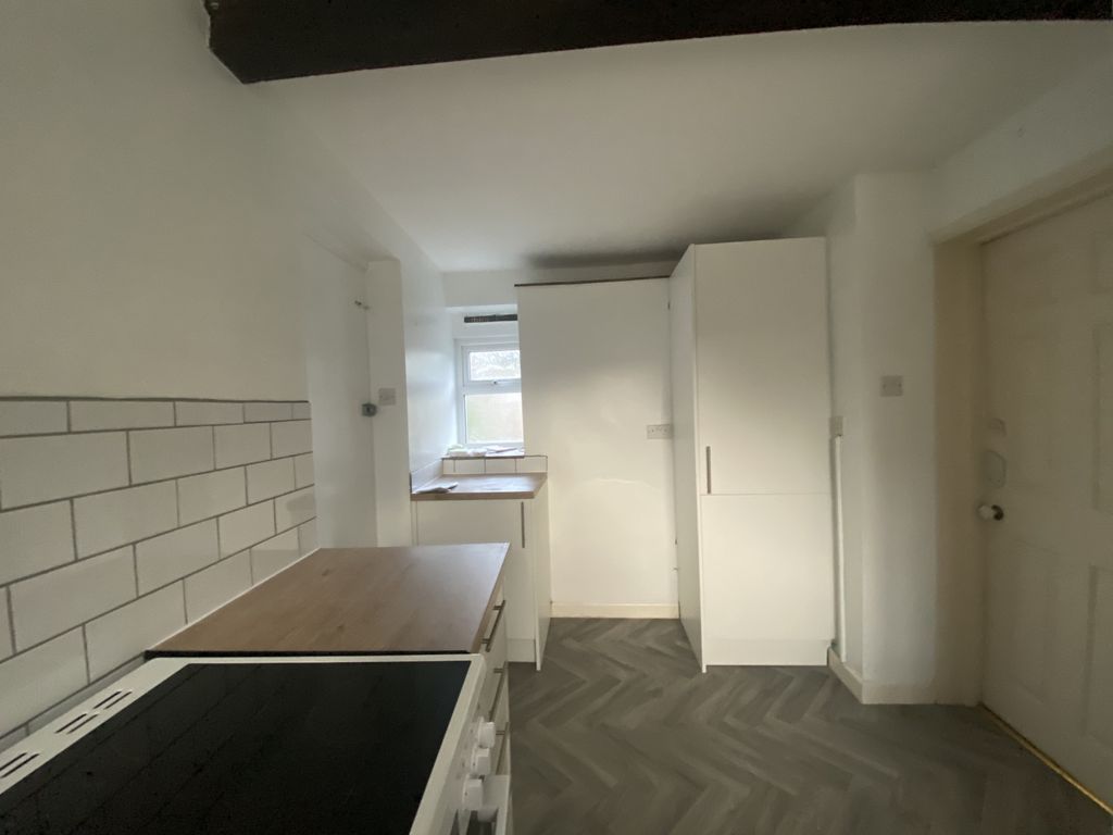 Property photo 3 of 12 Img_9012