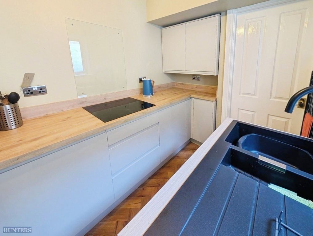 Property photo 3 of 14 Pbox-Img.Jpg
