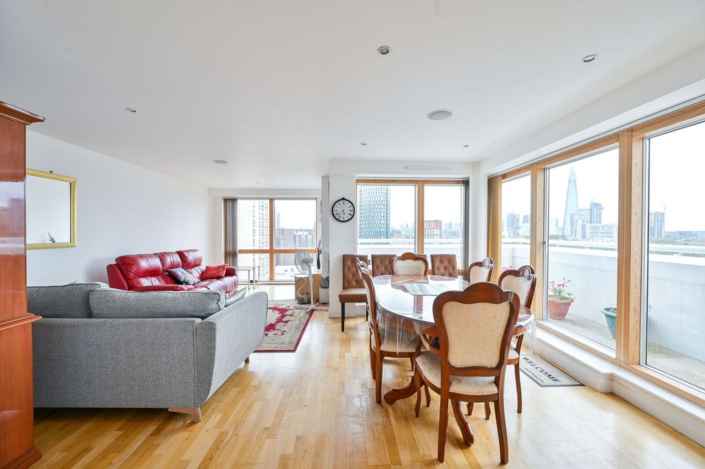 Property photo 1 of 30