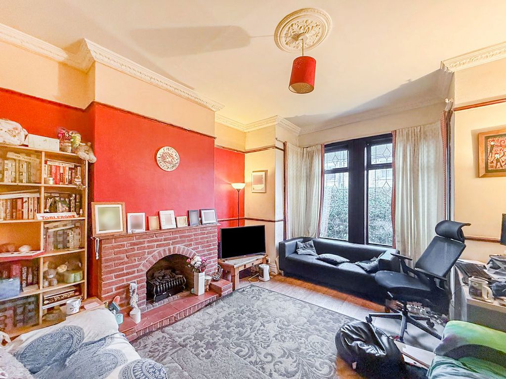 Property photo 2 of 9