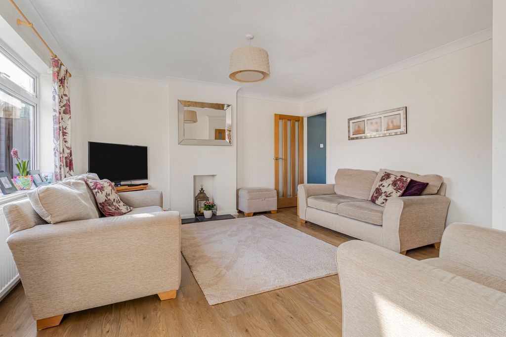 Property photo 2 of 24 2874438