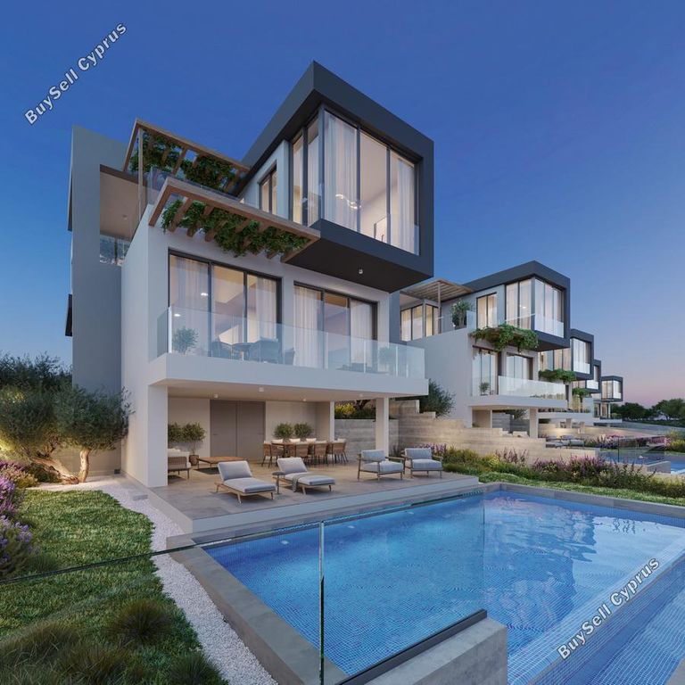 Property photo 1 of 11
