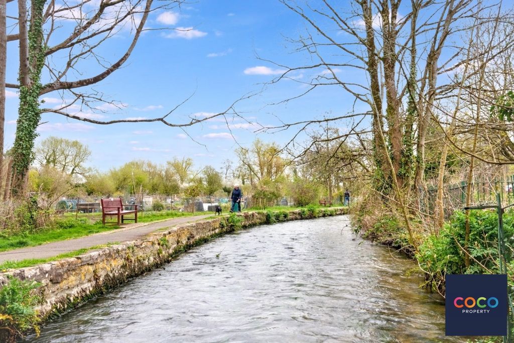 Property photo 3 of 13 5022683