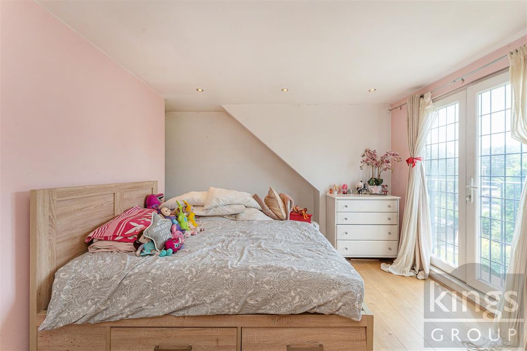 Additional image 19 of 4 bed detached house for saleFirtree Walk, Enfield EN1