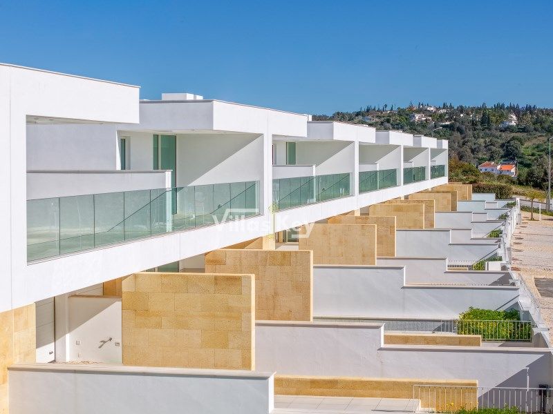 Property photo 1 of 33