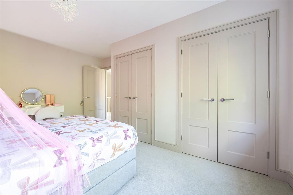 Additional image 16 of 4 bed detached house for saleOak Apples Drive, Crowthorne, Berkshire RG45