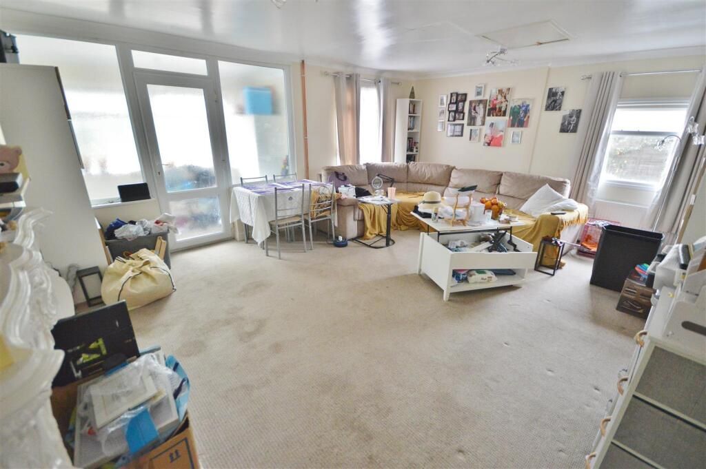Property photo 2 of 11 Photo 1
