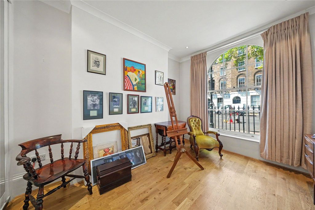 Property photo 2 of 12 Picture No. 02