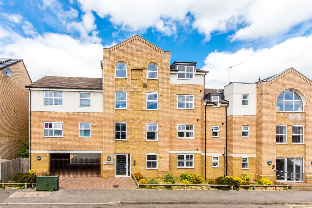 Property photo 1 of 6 Front (Whole Block Shown)