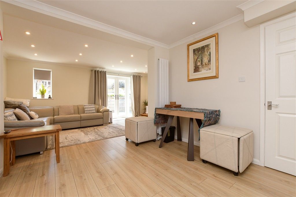 Property photo 1 of 19 Dining Area