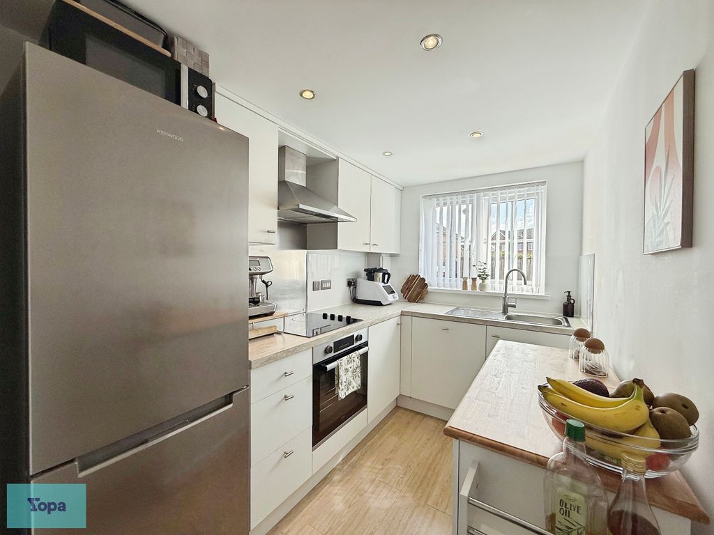 Property photo 3 of 17 38E93Bbf--4C48-85De-D45D82Fd0753-23493-000004E5D107A9F1