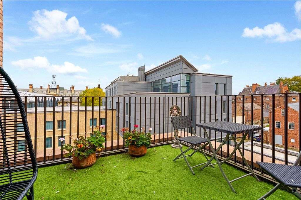 Property photo 2 of 18 Picture No. 06