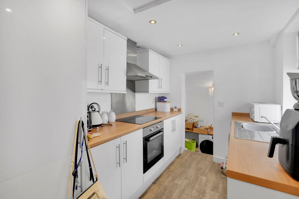 Property photo 2 of 13 Kitchen 
