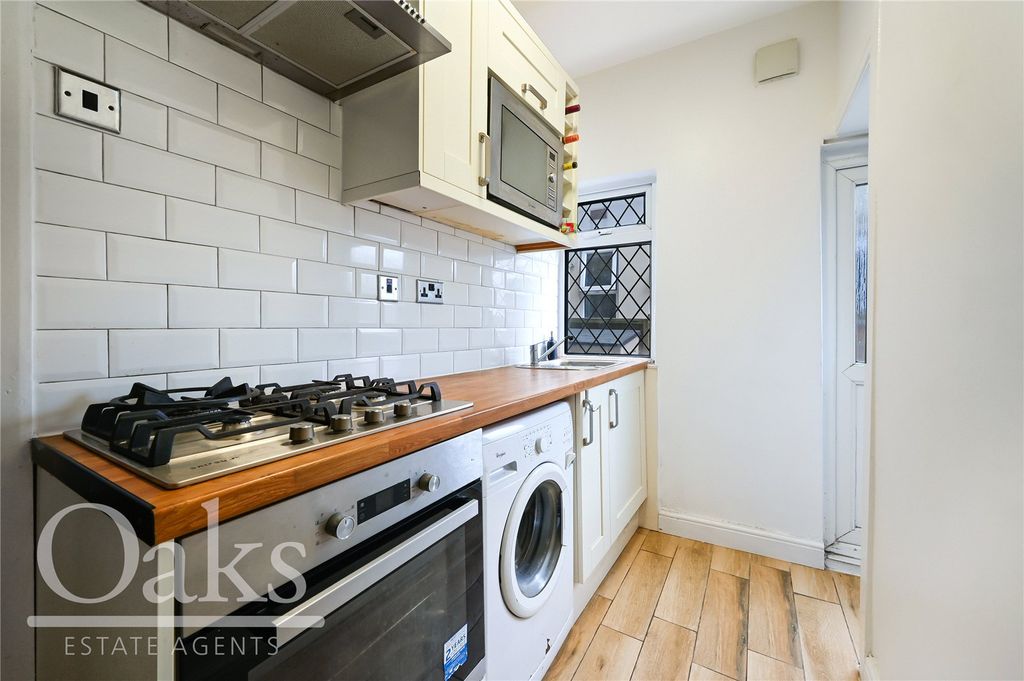 Property photo 3 of 8 Picture No. 05