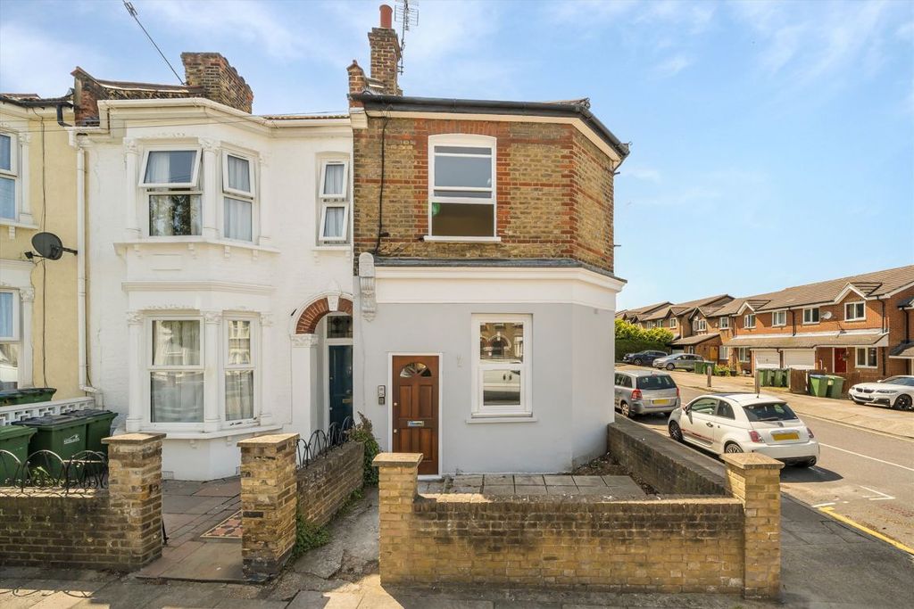 Property photo 1 of 7