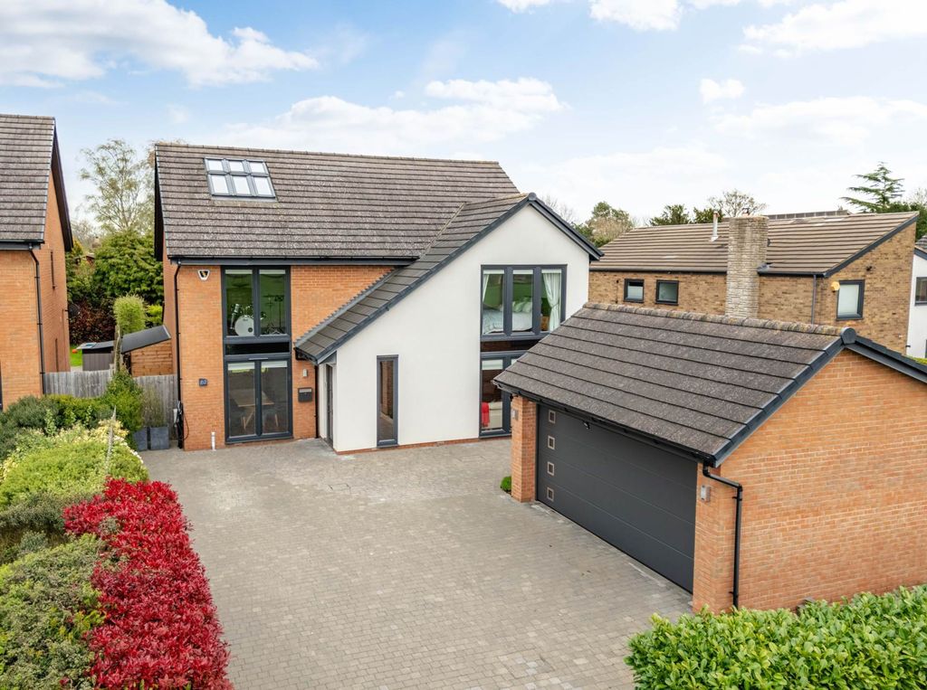 Property photo 1 of 38