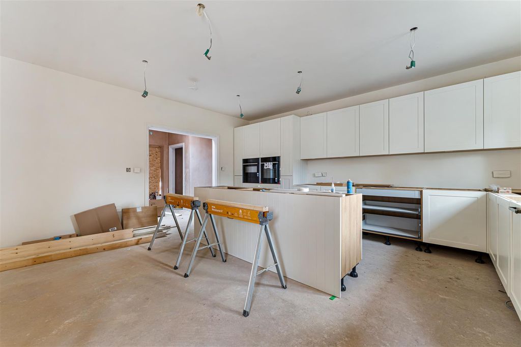 Property photo 3 of 19 Midas- June 26-27.Jpg