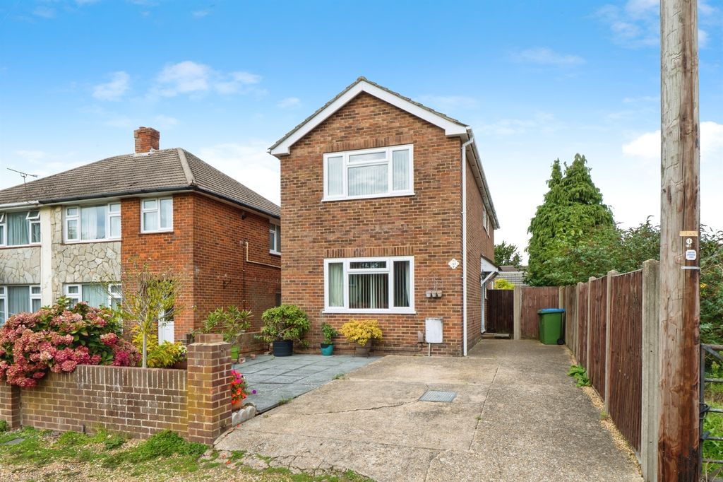 Property photo 1 of 17