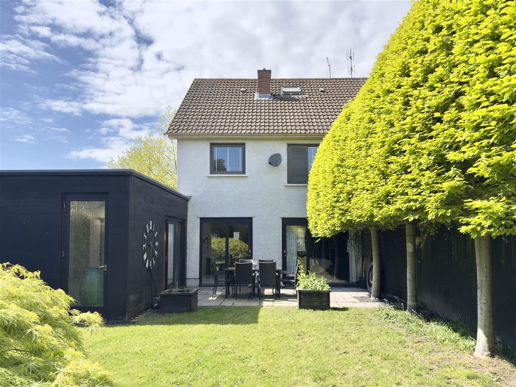 Property photo 1 of 28 Rear Garden