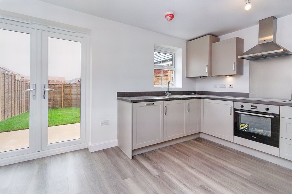 Property photo 2 of 16 Picture No. 07
