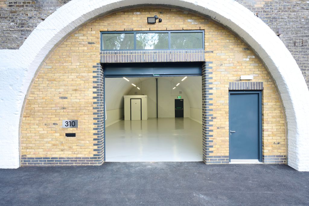 Property photo 1 of 2 Flexible Property Space