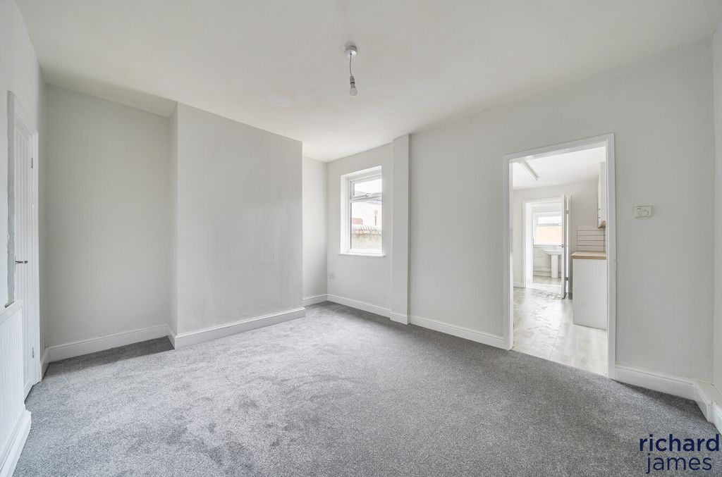 Property photo 2 of 12 Ef7748Bde0A043429Fdeb842232548dc