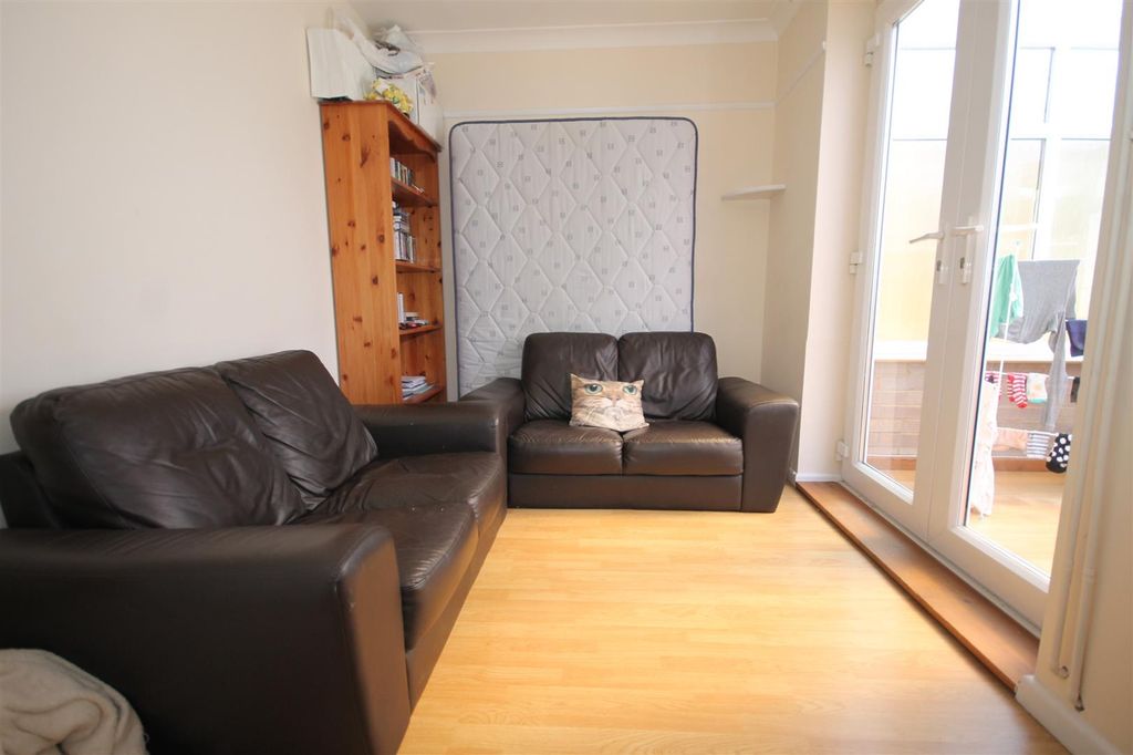 Property photo 3 of 9 Img_6236.Jpg