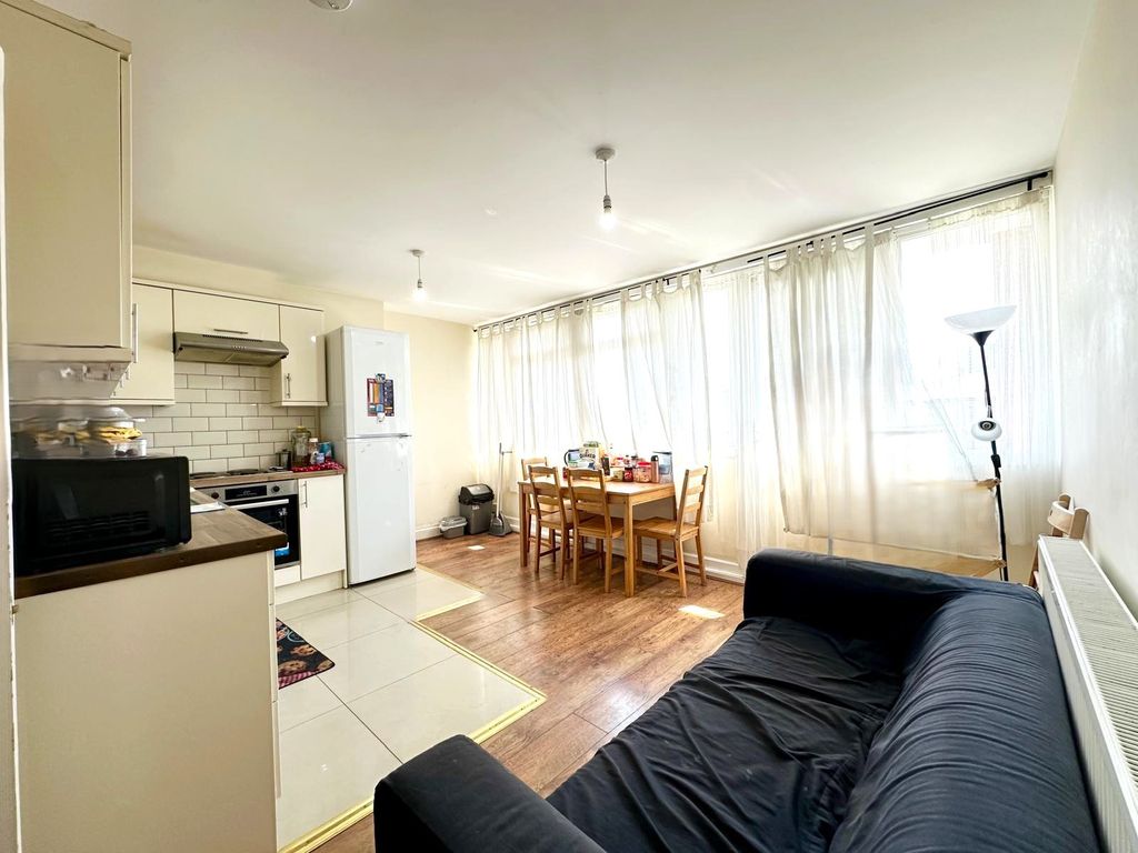 Property photo 2 of 12