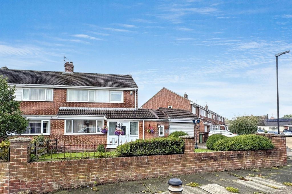Property photo 1 of 27