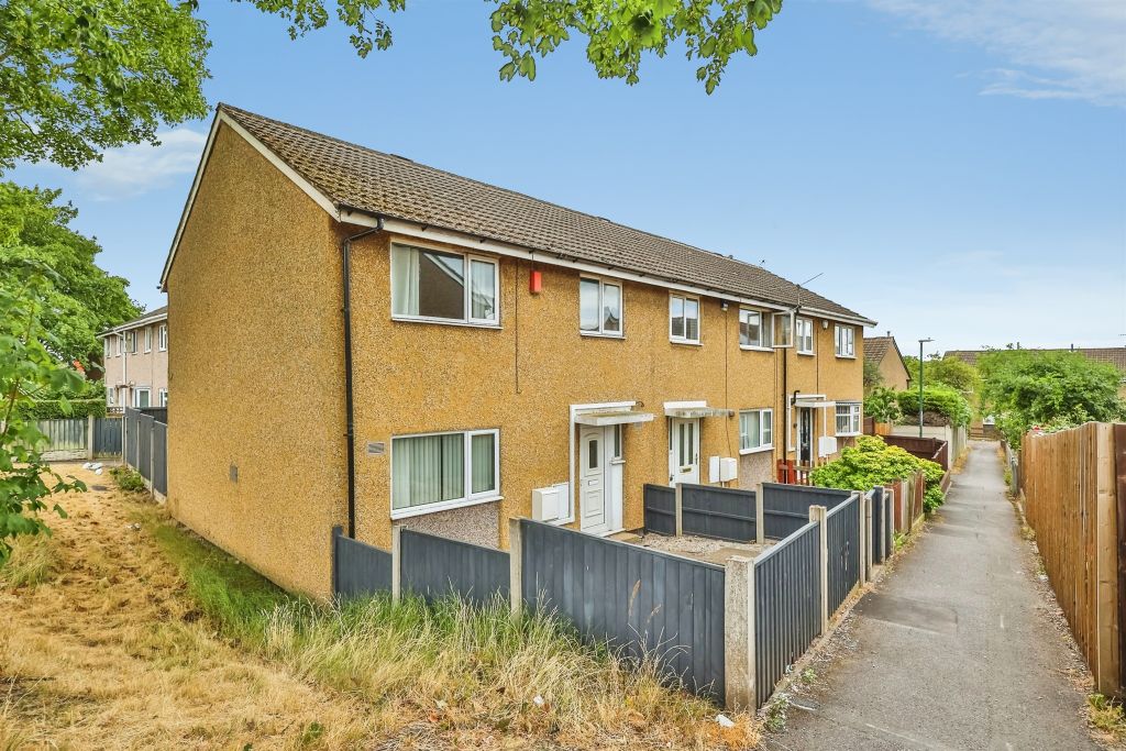 Property photo 1 of 32