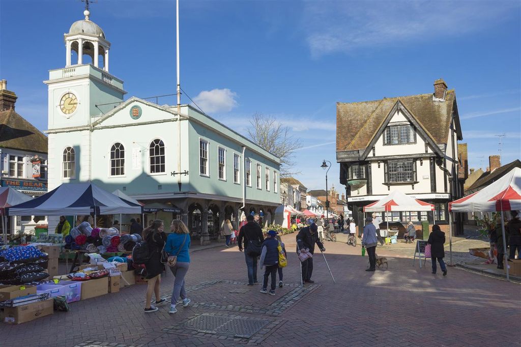 Property photo 3 of 19